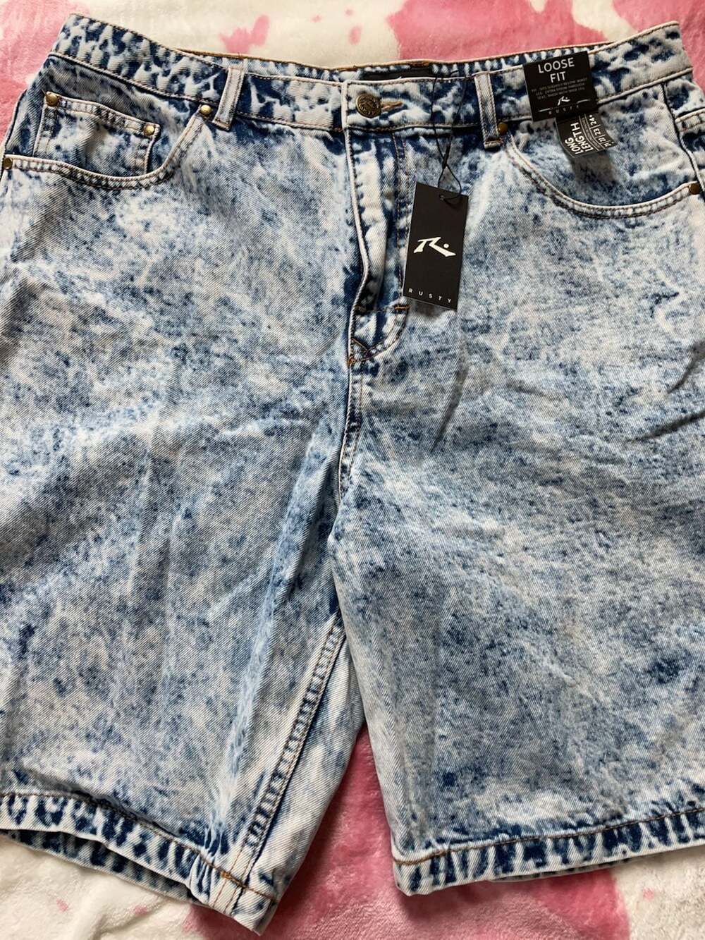 Rusty Lucifer Loose Short Blue Acid Wash Size 36
